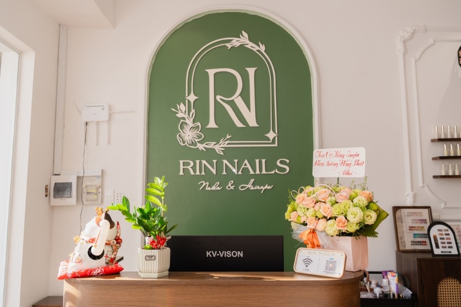 Rin Nails luôn công khai minh bạch giá kèm nhiều ưu đãi hấp dẫn cho dịch vụ vẽ móng nghệ thuật