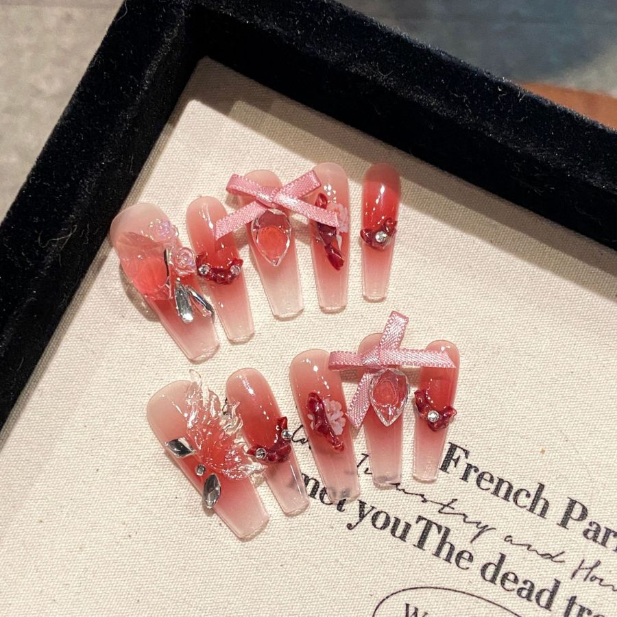 Nailbox Màu Đỏ Đính Nơ Tiểu Thư - NB0003