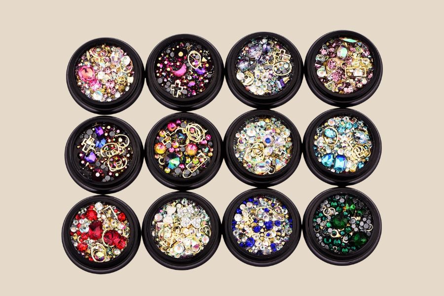 Bộ sưu tập đá dùng đính nail “uy tín” tại Rin Nails