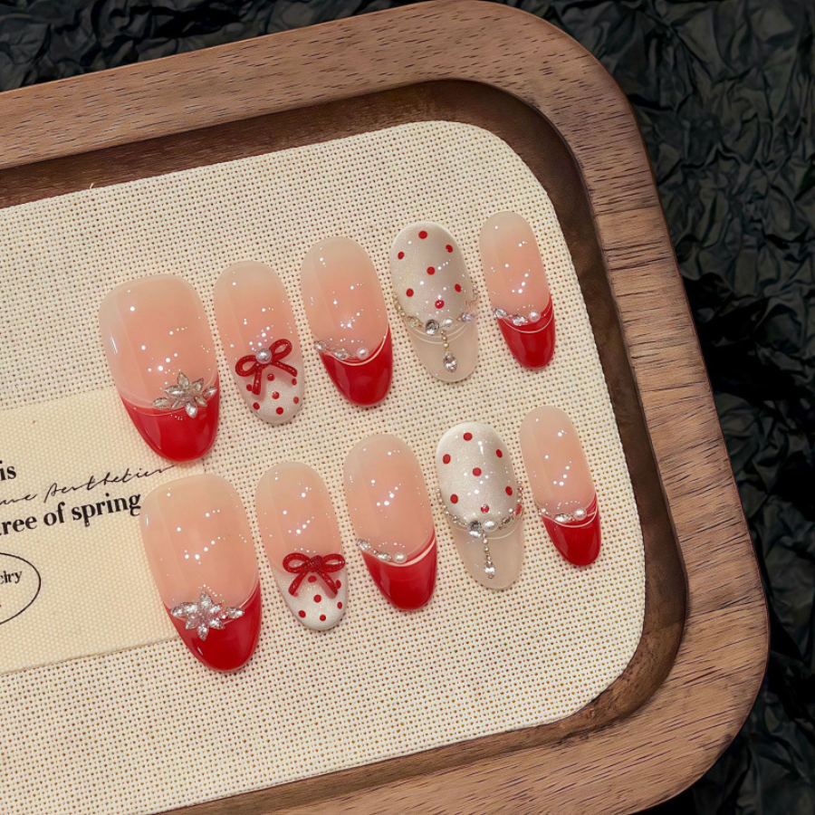 Nailbox Màu Đỏ Đính Đá Dễ Thương - NB0004