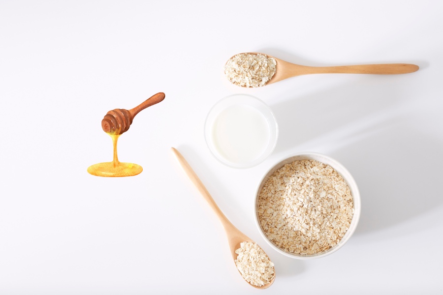 Công thức yến mạch và mật ong cũng là hỗn hợp giúp giảm nhăn da hiệu quả