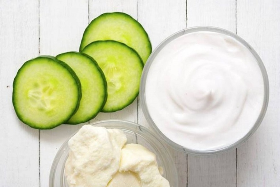 Công thức làm sáng da sữa chua kết hợp dưa leo
