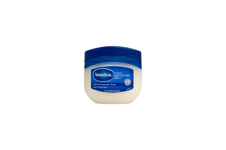 Điểm mạnh của Vaseline là cơ chế khóa ẩm