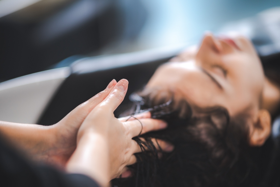 Rin Nails mang đến hiệu quả chăm sóc da toàn diện khi kết hợp gội đầu dưỡng sinh