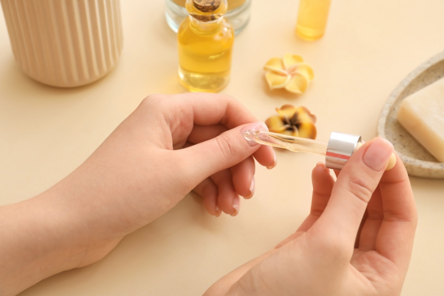 Khi áp dụng dưỡng tay bằng dầu dừa bạn nên kiên trì và thực hiện đều đặn