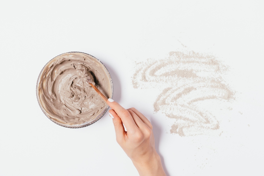 Mặt nạ tay là liệu pháp hoàn hảo giúp đôi tay bạn thêm mềm mại