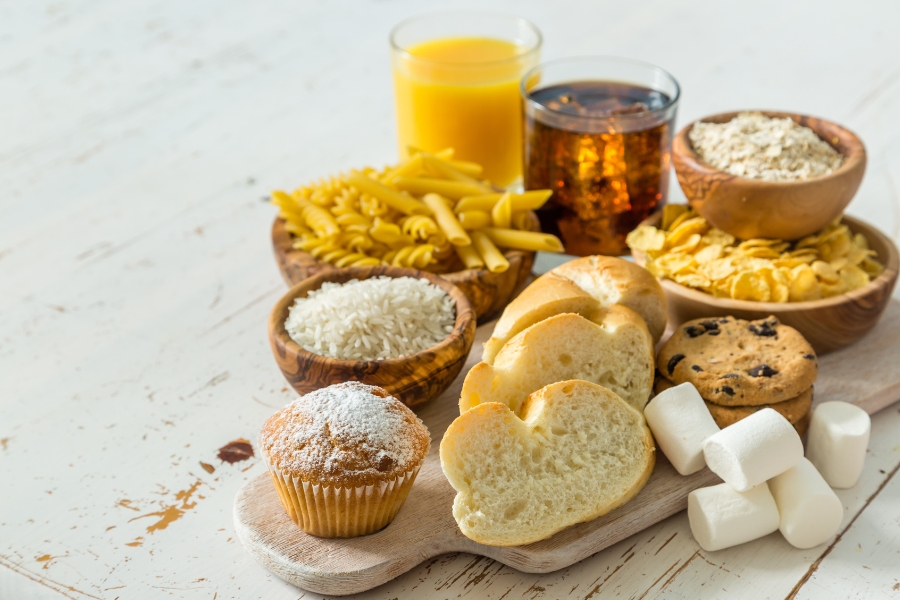 Carbohydrate là thực phẩm mà người đang lo lắng bị nấm móng kiêng ăn gì nên tránh