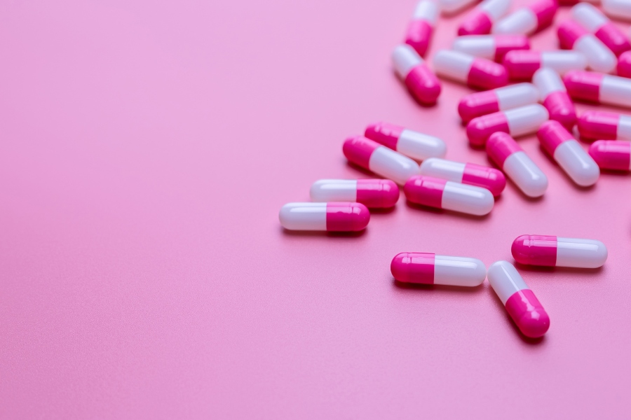 Khi tình trạng nấm móng nặng hơn, bạn nên sử dụng thuốc uống theo chỉ định từ bác sĩ